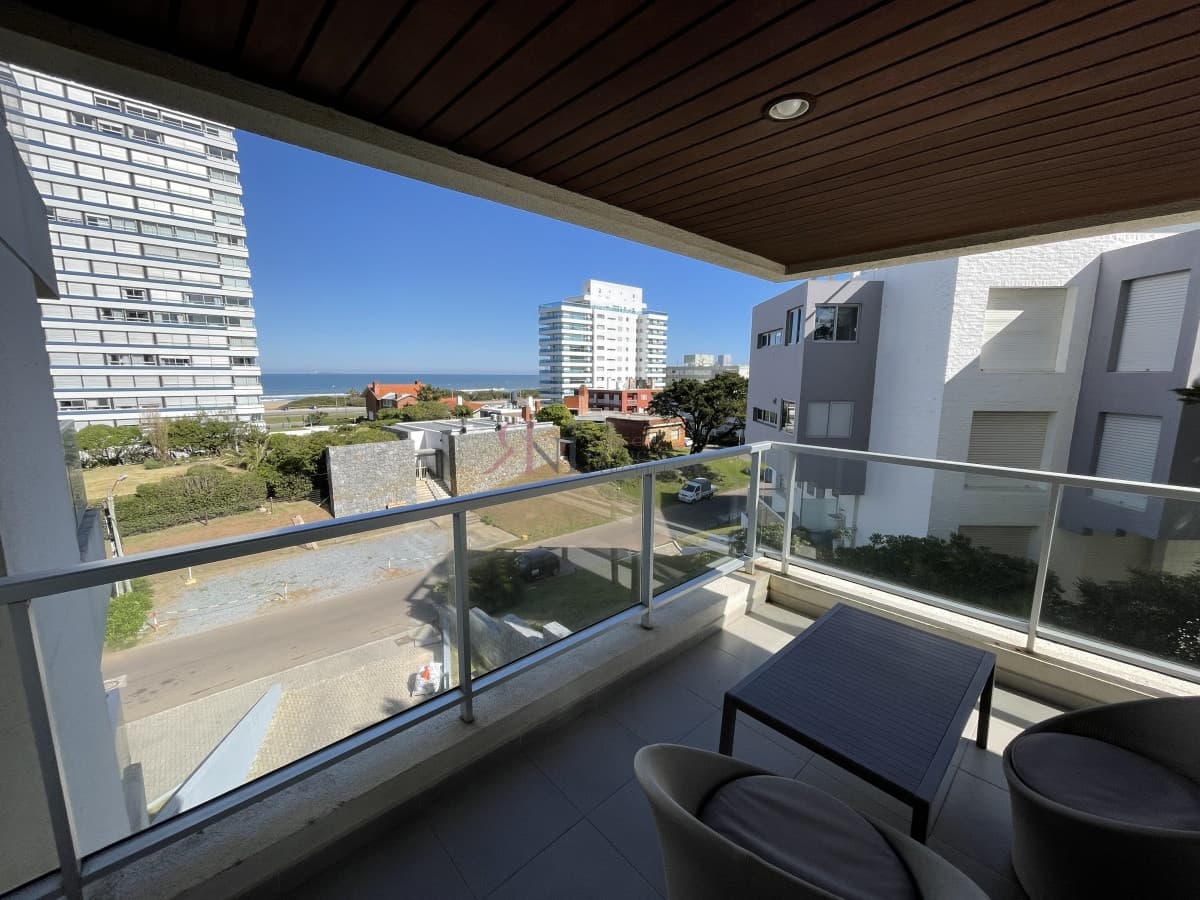 Playa Brava, Servicio de Playa, piscina climatizada									(ref.#112014)
