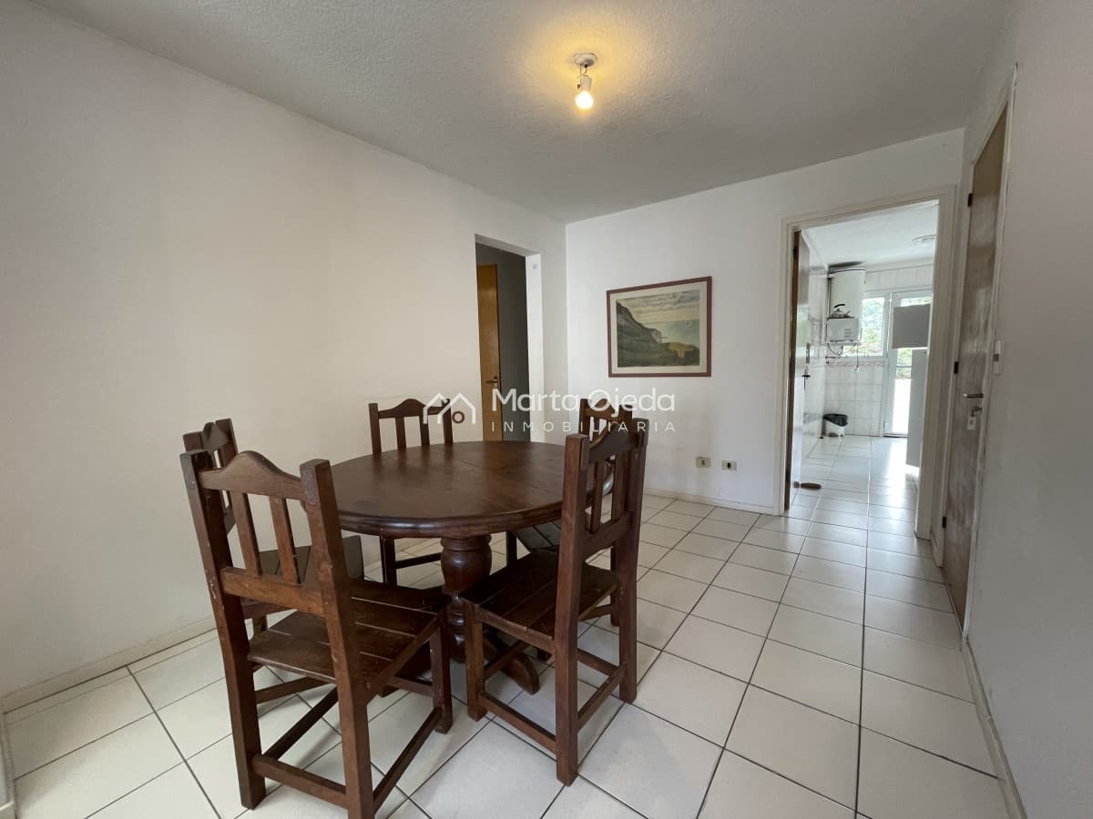 Apartamento ID.41219 - Playa Mansa, lindo entorno, edificio bajo buen lugar para descansar