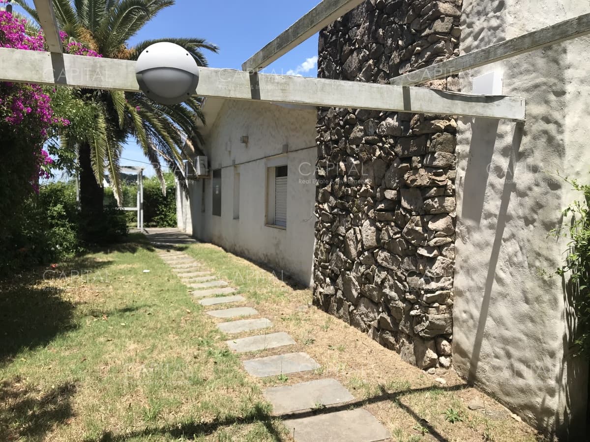 Casa en primera linea, El tesoro/La Barra