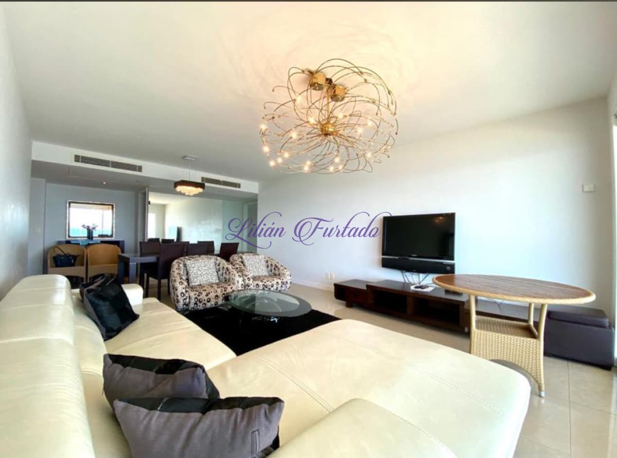 AQUARELA ALQUILER TEMPORADA ANUAL E INVERNAL--EXCELENTE APTO CON TODA LA VISTA A LA MANSA  PUNTA DEL ESTE - Lilian Furtado Negocios Inmobiliarios