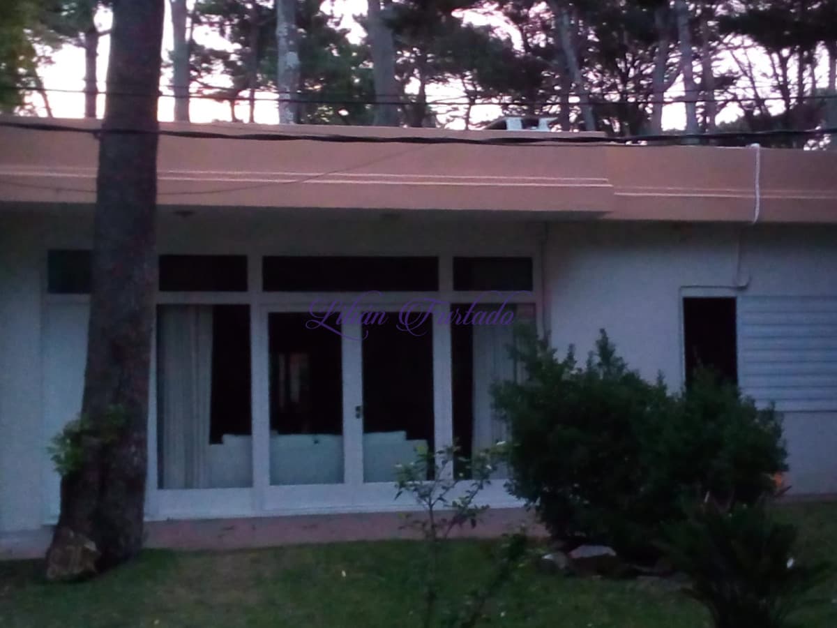 CASA SAN RAFAEL TRADICIONAL - Lilian Furtado Negocios Inmobiliarios