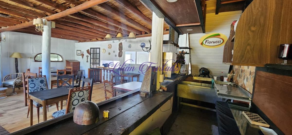 Título: Local Versátil en El Tesoro - La Barra - Lilian Furtado Negocios Inmobiliarios