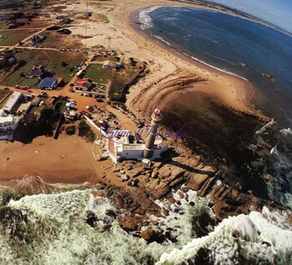 TERRENO EN SANTA MONICA A LAGUNA DE JOSE IGNACIO - Lilian Furtado Negocios Inmobiliarios