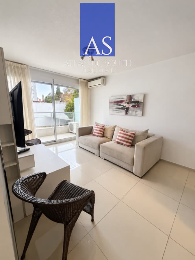 Apartamento 2 dormitorios edificio moderno excelentes servicios y gastos bajos