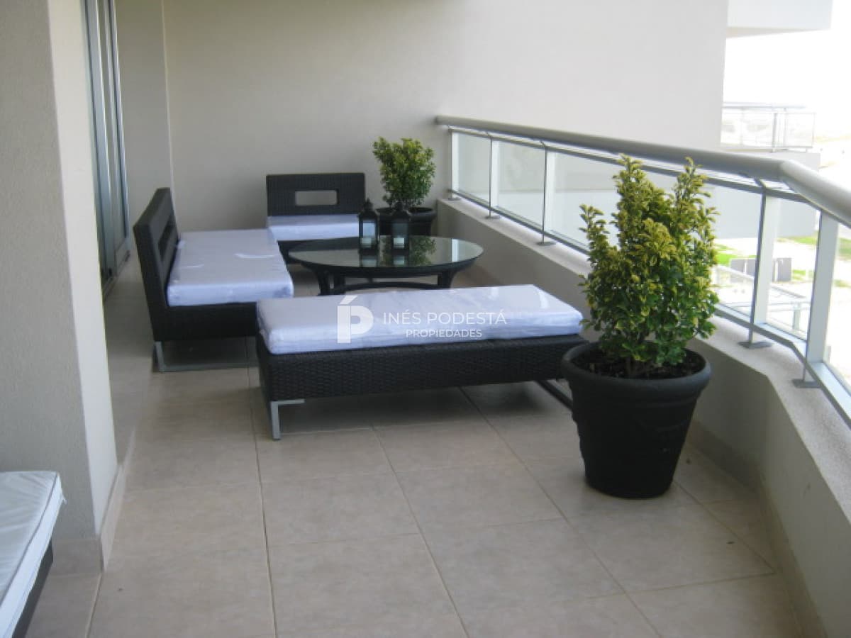 Apartamento ID.4262 - Apartamento en Venta 3 Dormitorios.