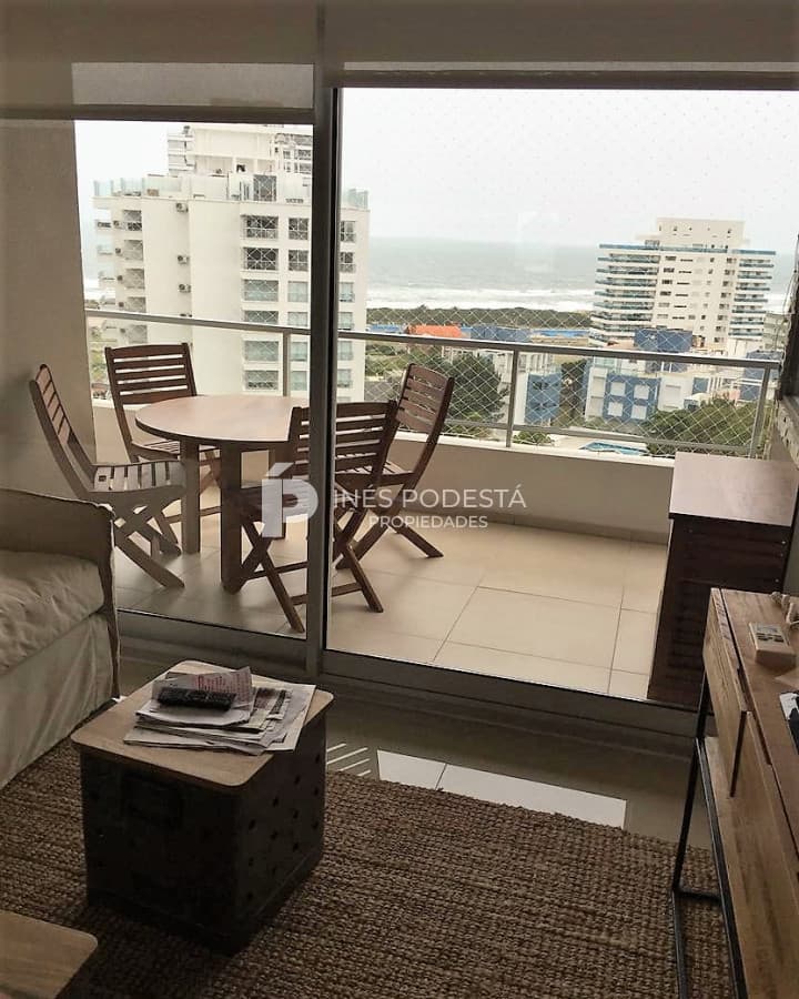 2 Dormitorios y terraza con parrillero propio