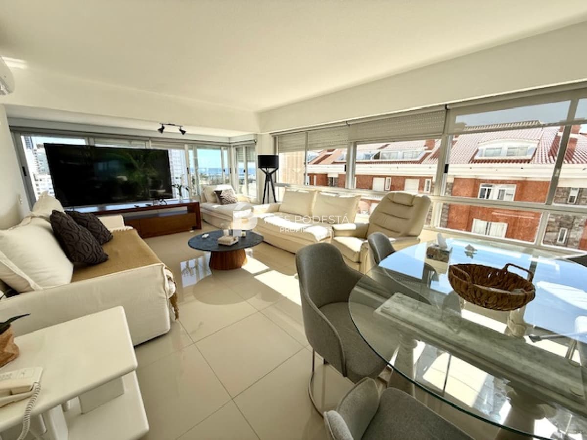 MANSA Alquiler departamento 3 dormitorios y 3 baños M