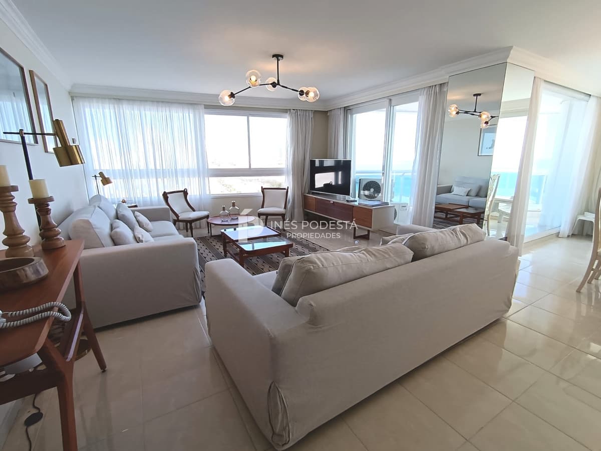VENTA EN MANSA 4 DORMITORIOS