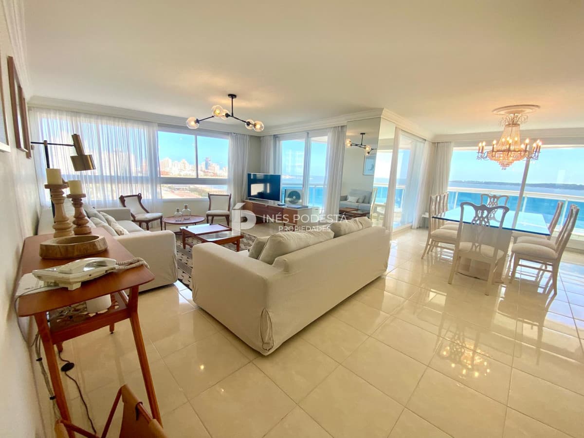 VENTA EN MANSA 4 DORMITORIOS