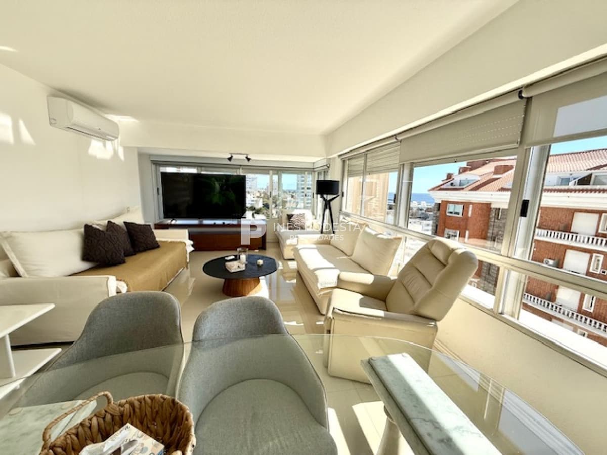 MANSA Alquiler departamento 3 dormitorios y 3 baños M