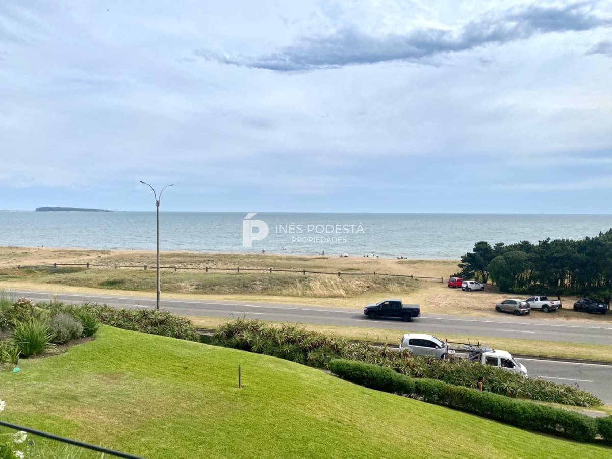 Apartamento en Alquiler Mansa, Punta del Este, 3 Dormitorios.
