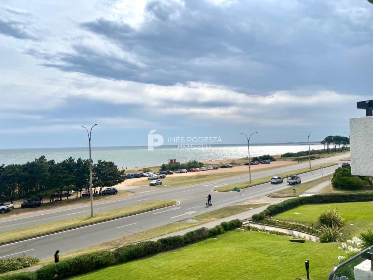 Apartamento en Alquiler Mansa, Punta del Este, 3 Dormitorios.