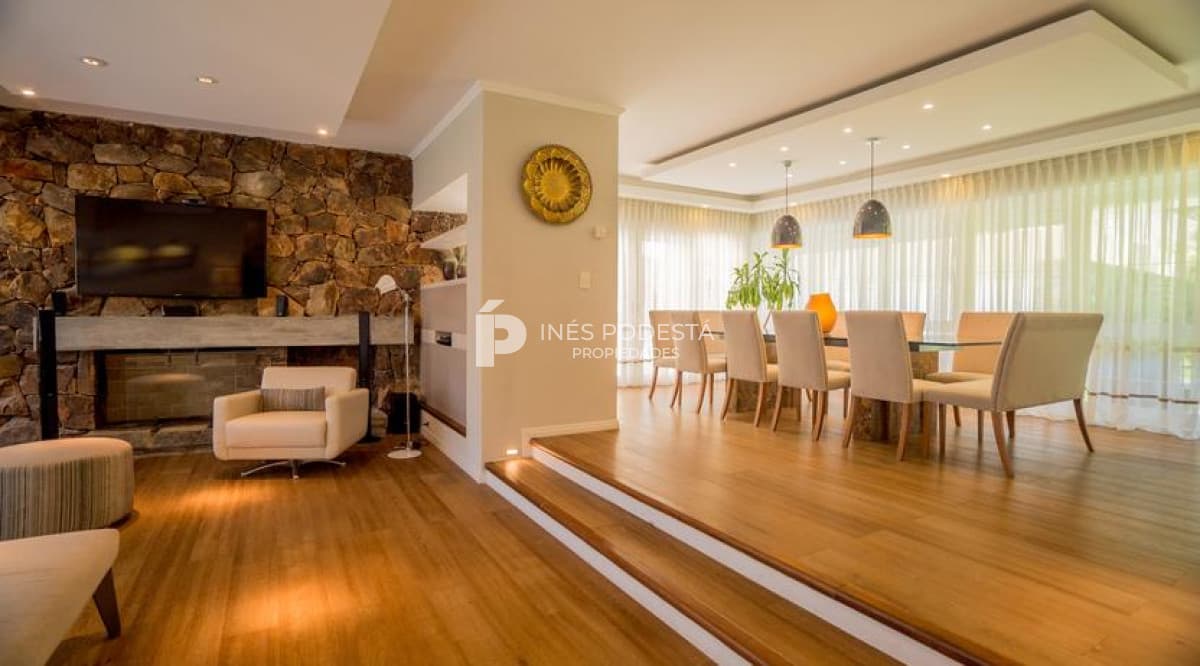 Casa ID.4803 - Casa en venta en Mansa de 6 dormitorios