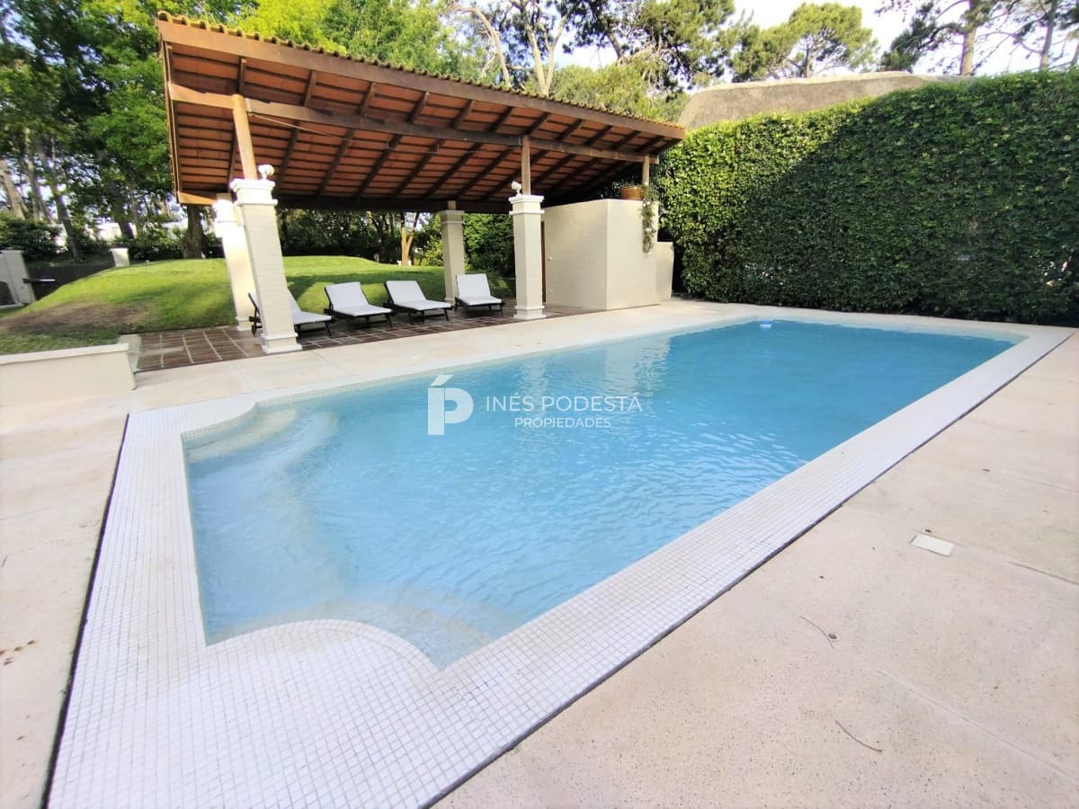 Casa ID.246 - Casa en Venta| San Rafael 4 dormitorios con piscina| Punta del Este
