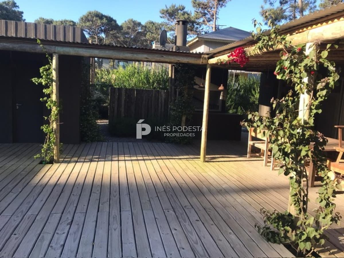 Casa ID.41148 - Venta y alquiler casa 4 suites