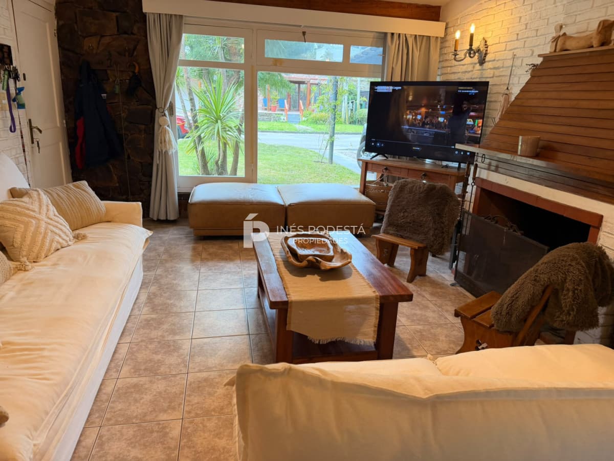 Casa en Mansa de 3 dormitorios en alquiler de temporada