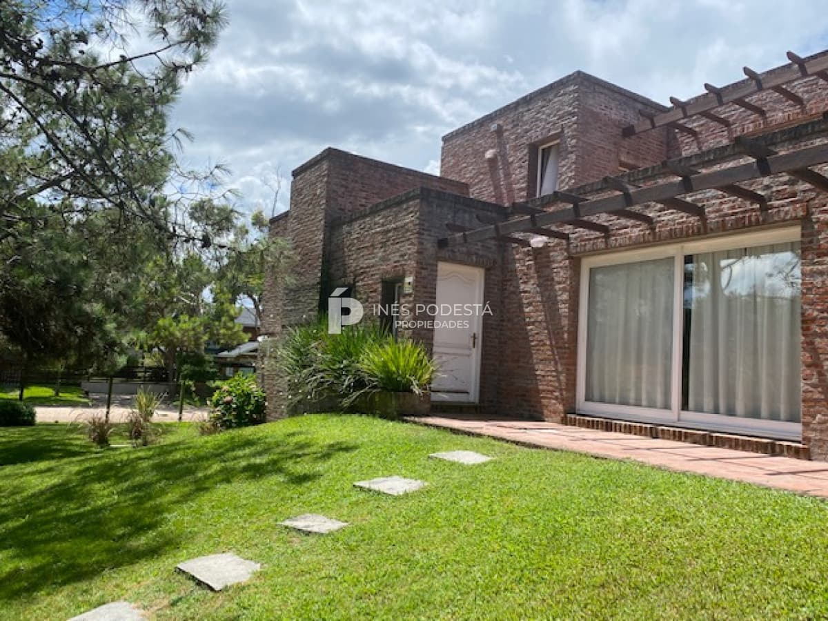 Casa ID.37666 - Portezuelo a 200 mts del mar!!