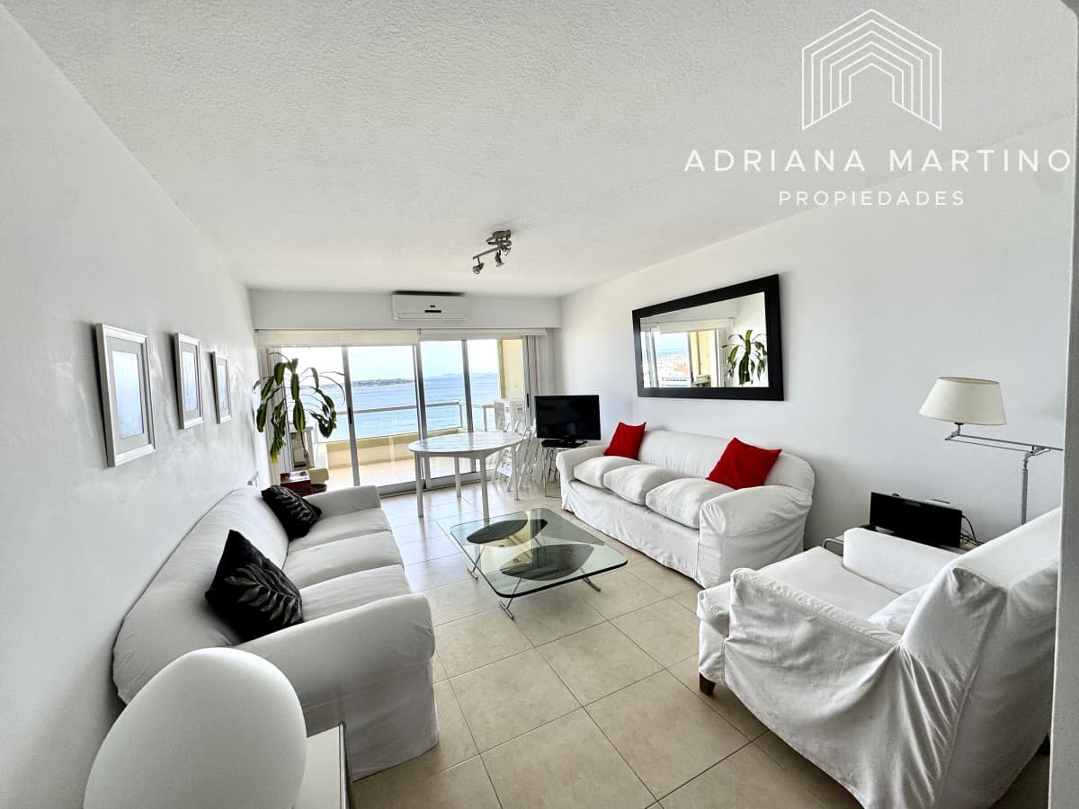 Apartamento en venta – Primera línea Playa Mansa, Punta del Este