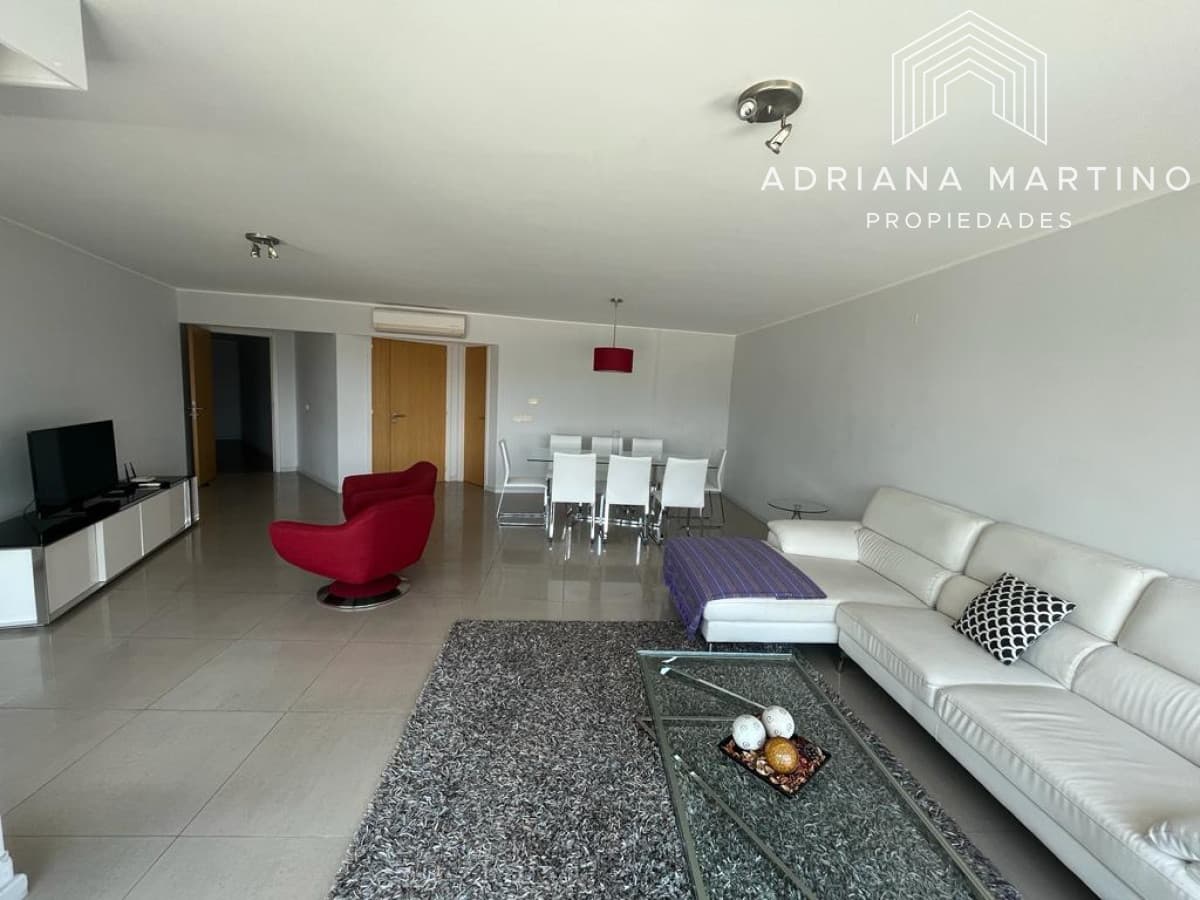 Apartamento en Punta del Este, Mansa