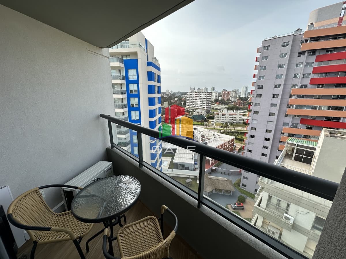 Gale Propiedades & Escribanía Apartamento ID.2773 - Excelente oportunidad en alquiler anual