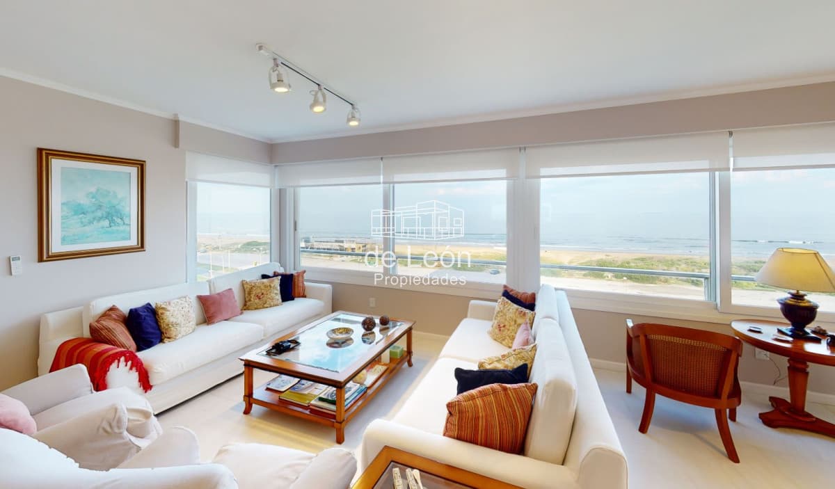 Alquiler temporal, apartamento 3 dormitorios, Tiburon I, Playa Brava, Punta del Este.