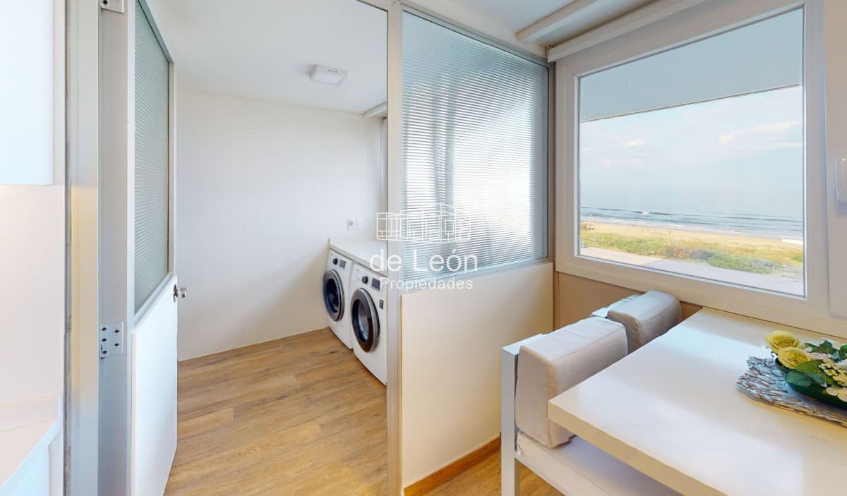 Alquiler temporal, apartamento 3 dormitorios, Tiburon I, Playa Brava, Punta del Este.