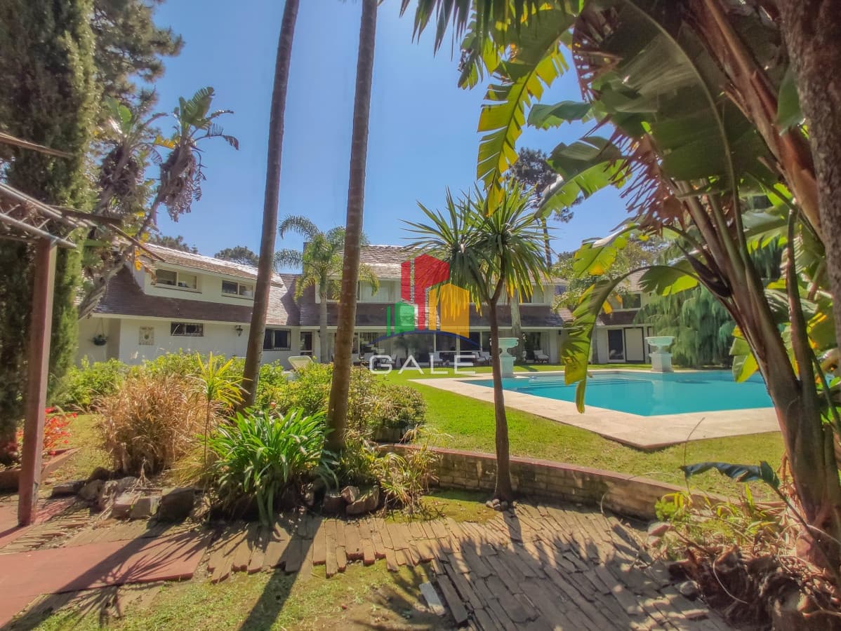 Gale Propiedades & Escribanía Casa ID.815 - Casa en venta el Playa Mansa, Punta del Este