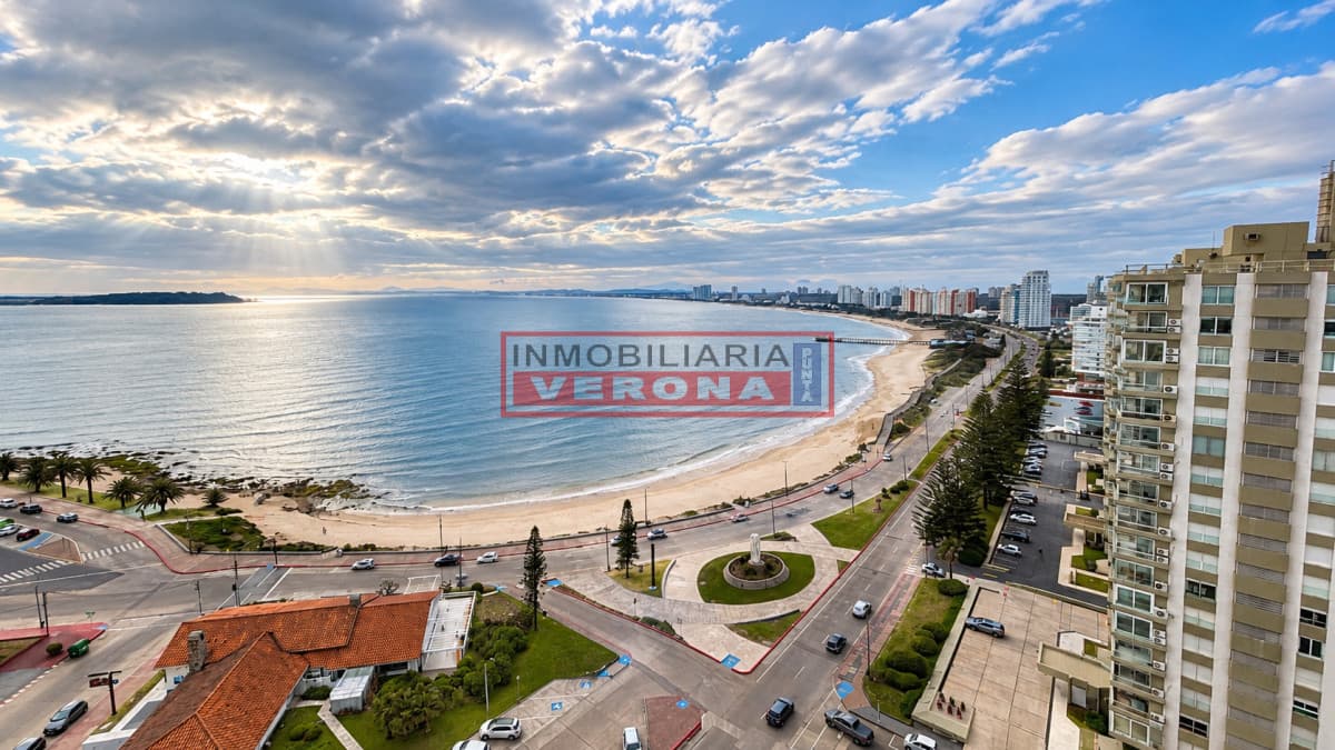 Apartamento en venta y alquiler temporario Punta Del Este 3 dormitorios - Inmobiliaria Verona Punta