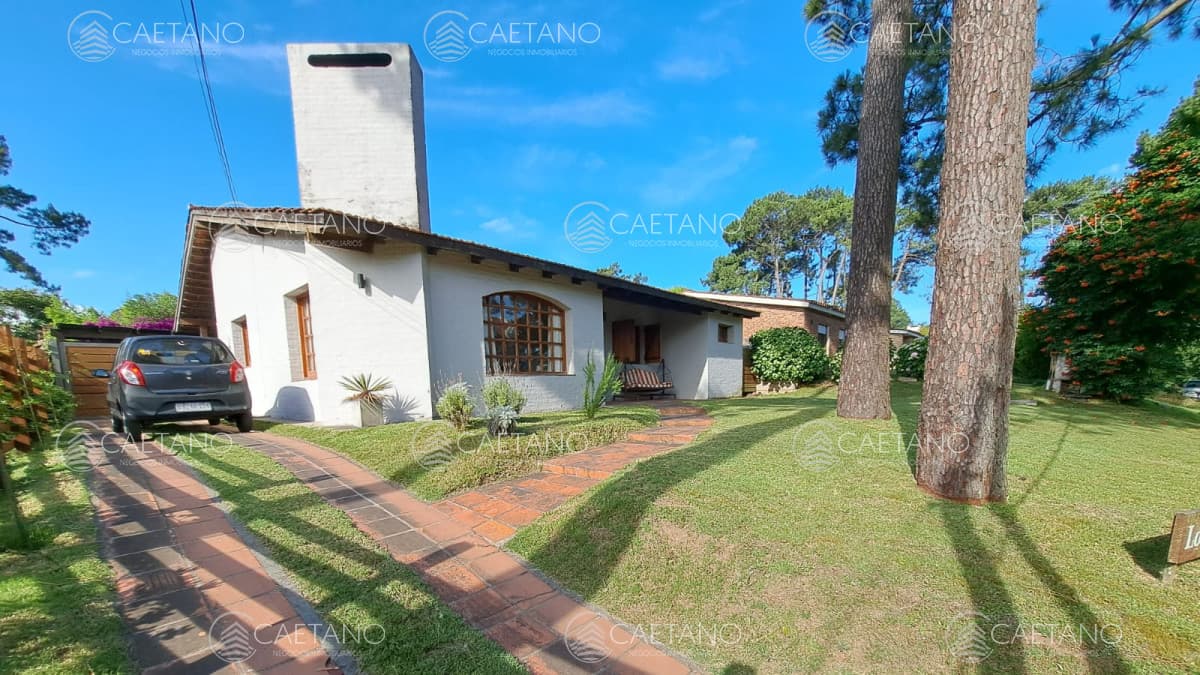 Casa en venta 3 dormitorios en Pinares