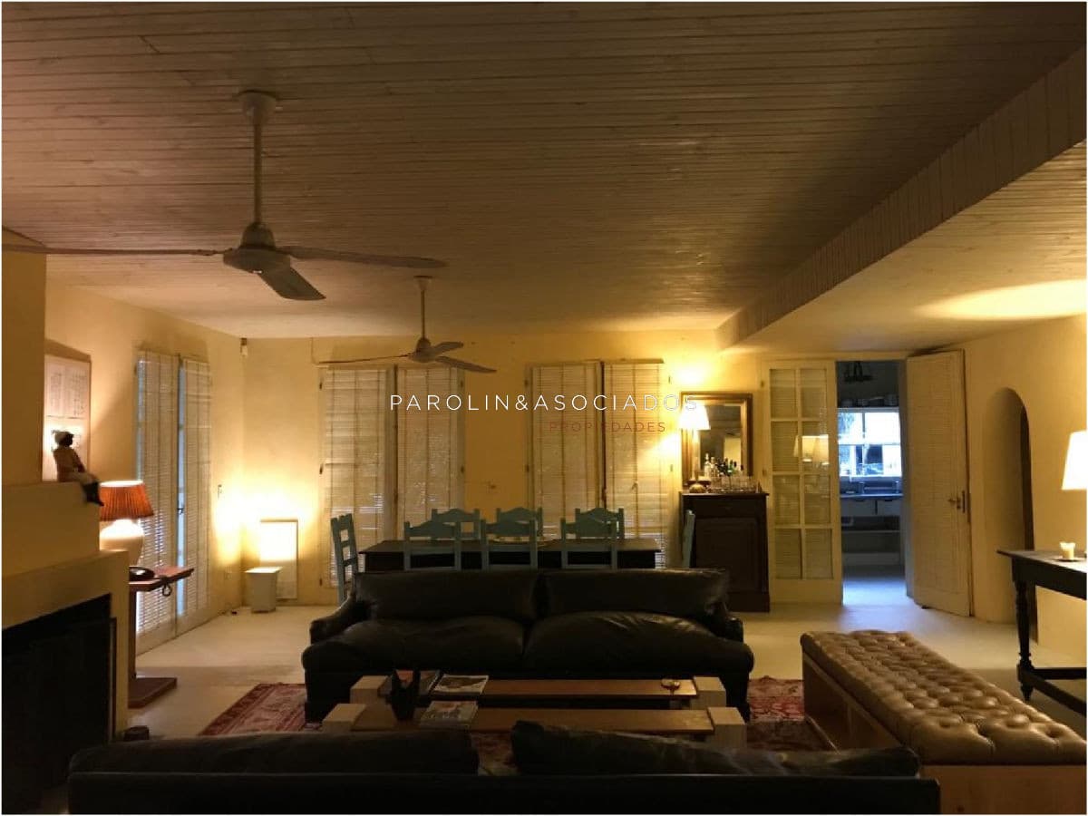 Casa en Venta de 4 Dormitorios en Rincon del Indio, Punta del Este