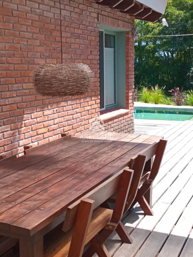 Casa ID.5980 - Venta casa 4 dormitorios