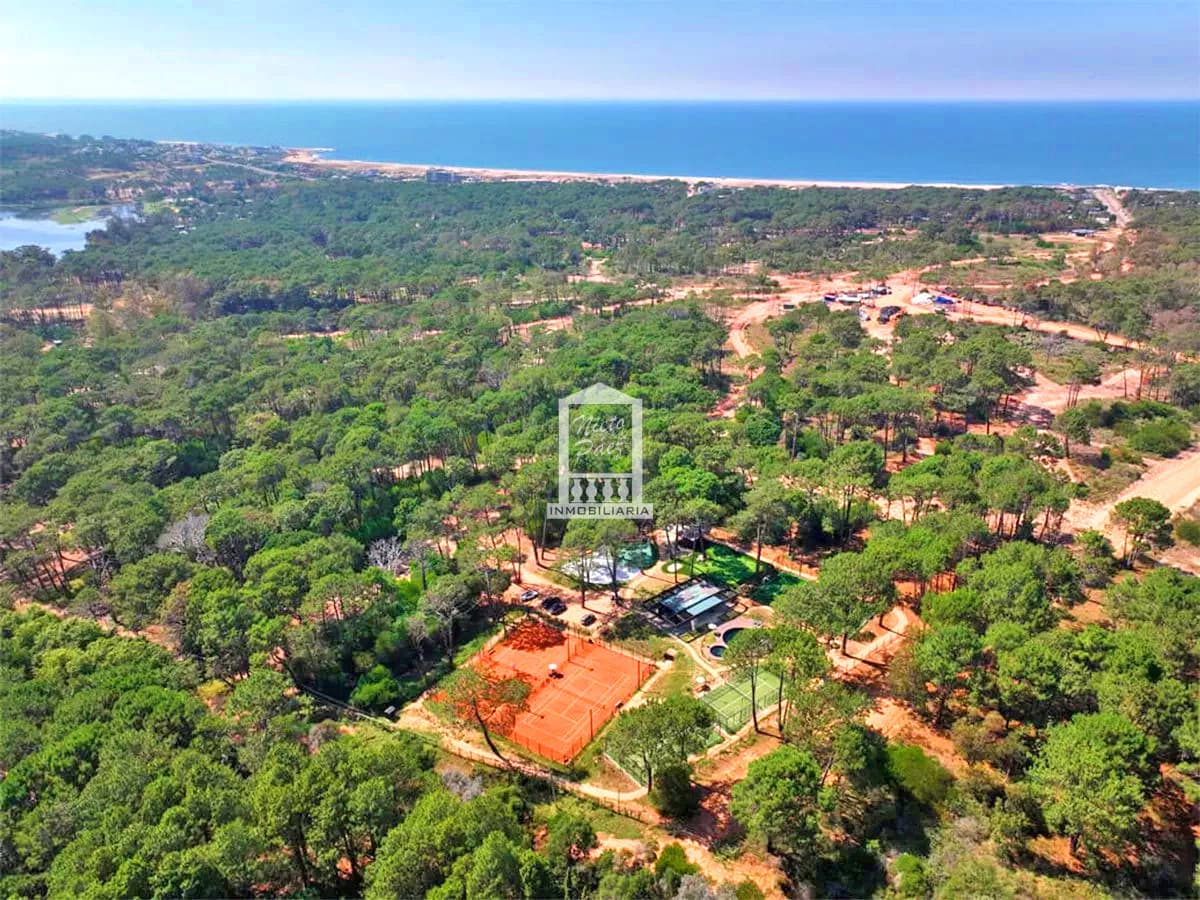 Reserva Montoya, lote alto cerca del agua