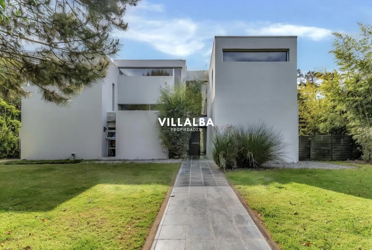 Espectacular casa en San Rafael Punta Del Este 4 dormitorios venta