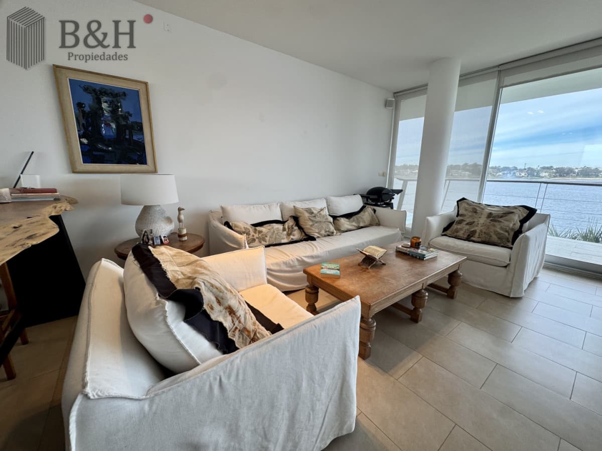 Apartamento en venta de 3 dormitorios en La Barra
