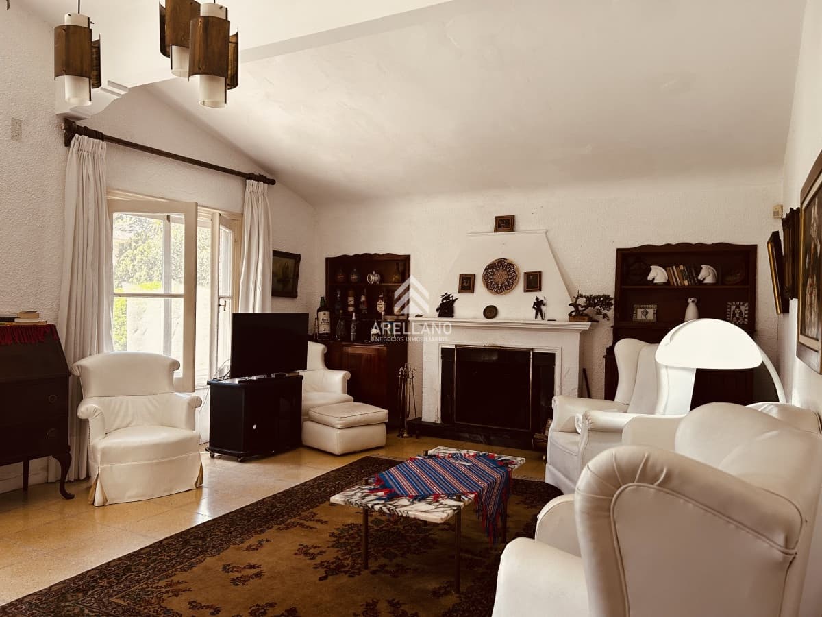 Casa ID.1736 - Venta casa de 5 dormitorios en Punta del Este