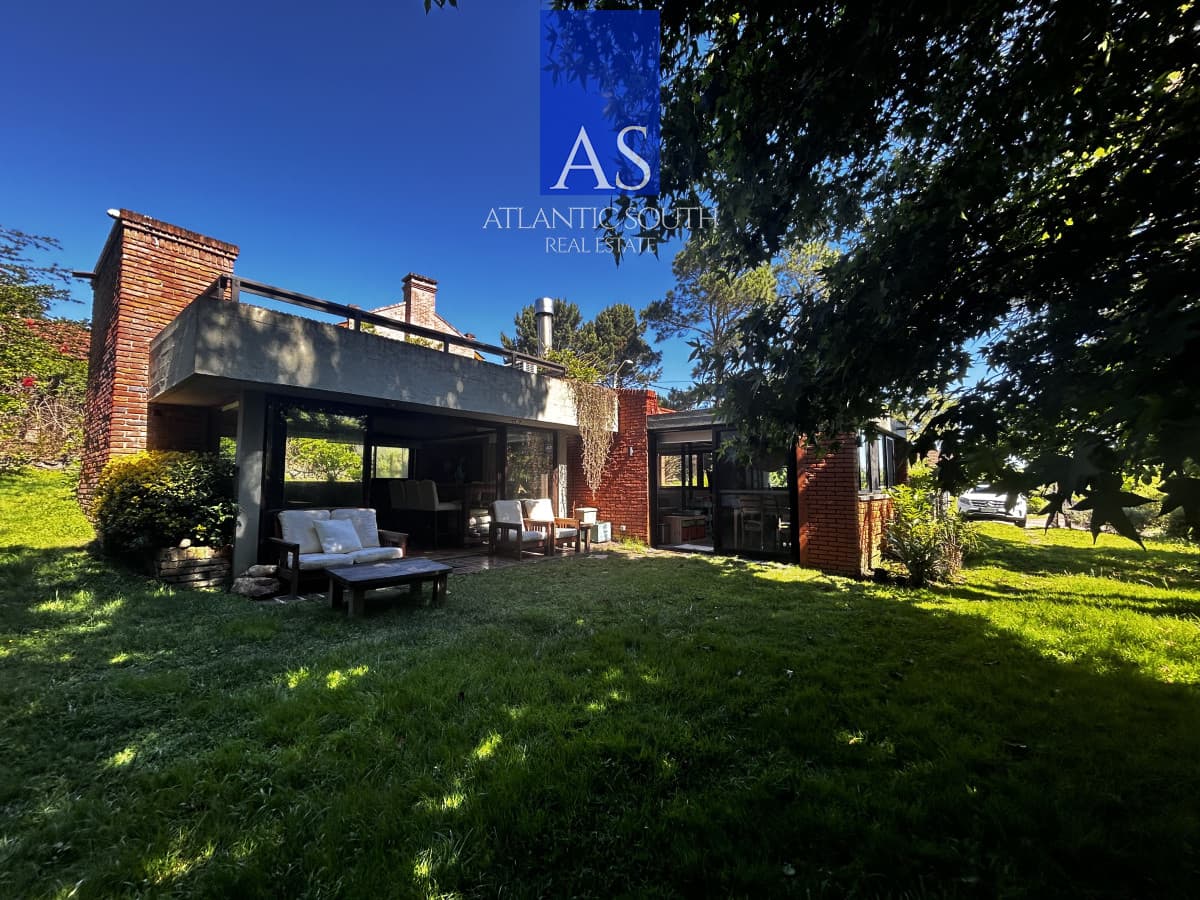 Casa de 3 dormitorios en Pinares, muy buena ubicación Punta del Este