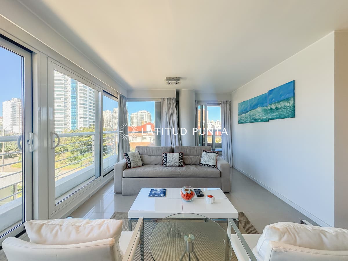 Apartamento en Mansa, 1 suite más toilette
