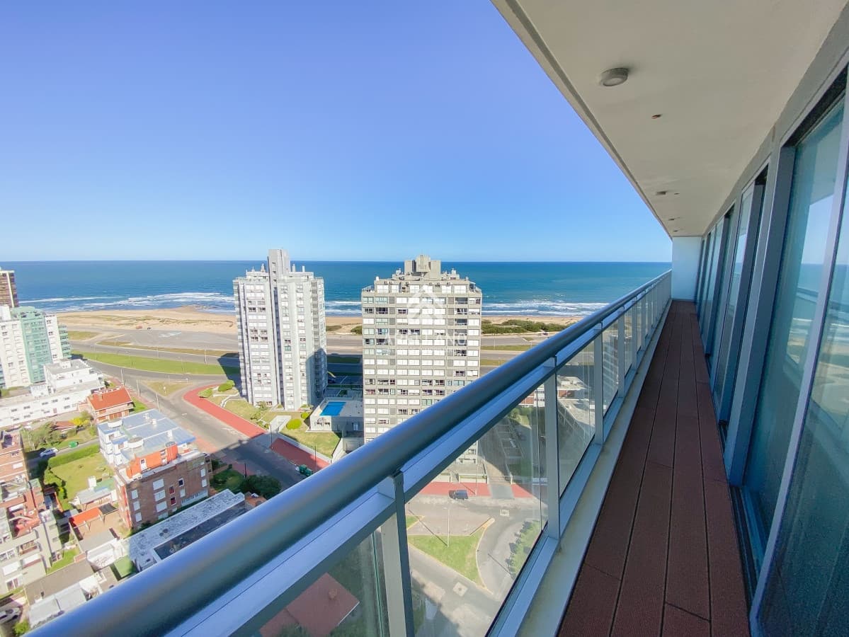 Apartamento ID.1453 - Playa Brava 2 dormitorios con garage