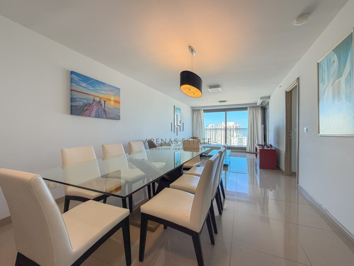 Apartamento ID.4189 - Piso alto en Brava, 2 dormitorios en suite