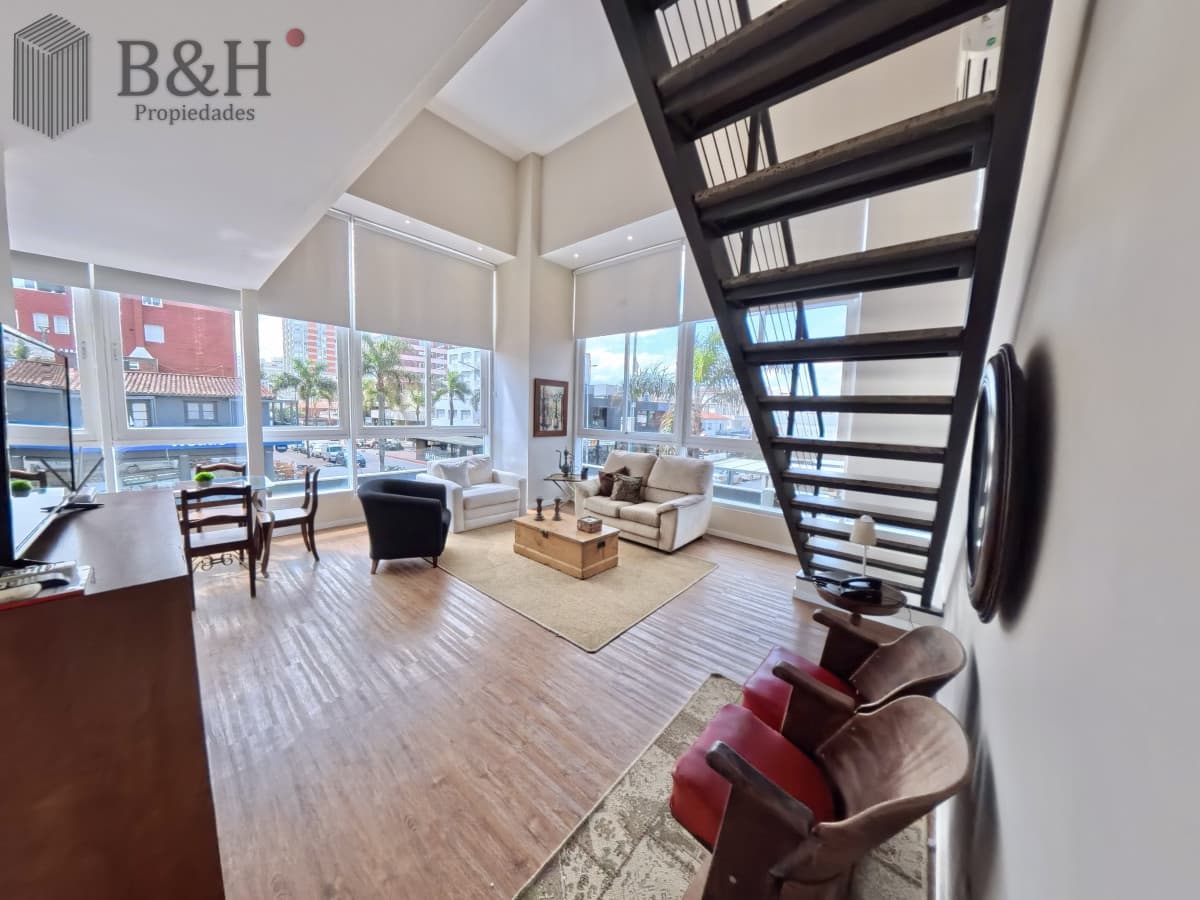 DUPLEX