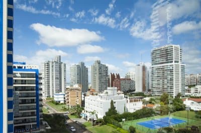 Apartamento en venta de 3 dormitorios en Forest Tower , Punta del este   -