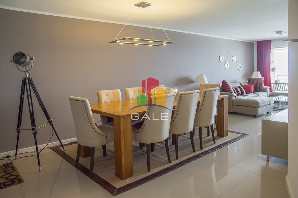 Gale Propiedades & Escribanía Apartamento ID.4072 - Vende apartamento de 3 dormitorios en Wind Tower, piso alto con vista al mar , Punta del Este