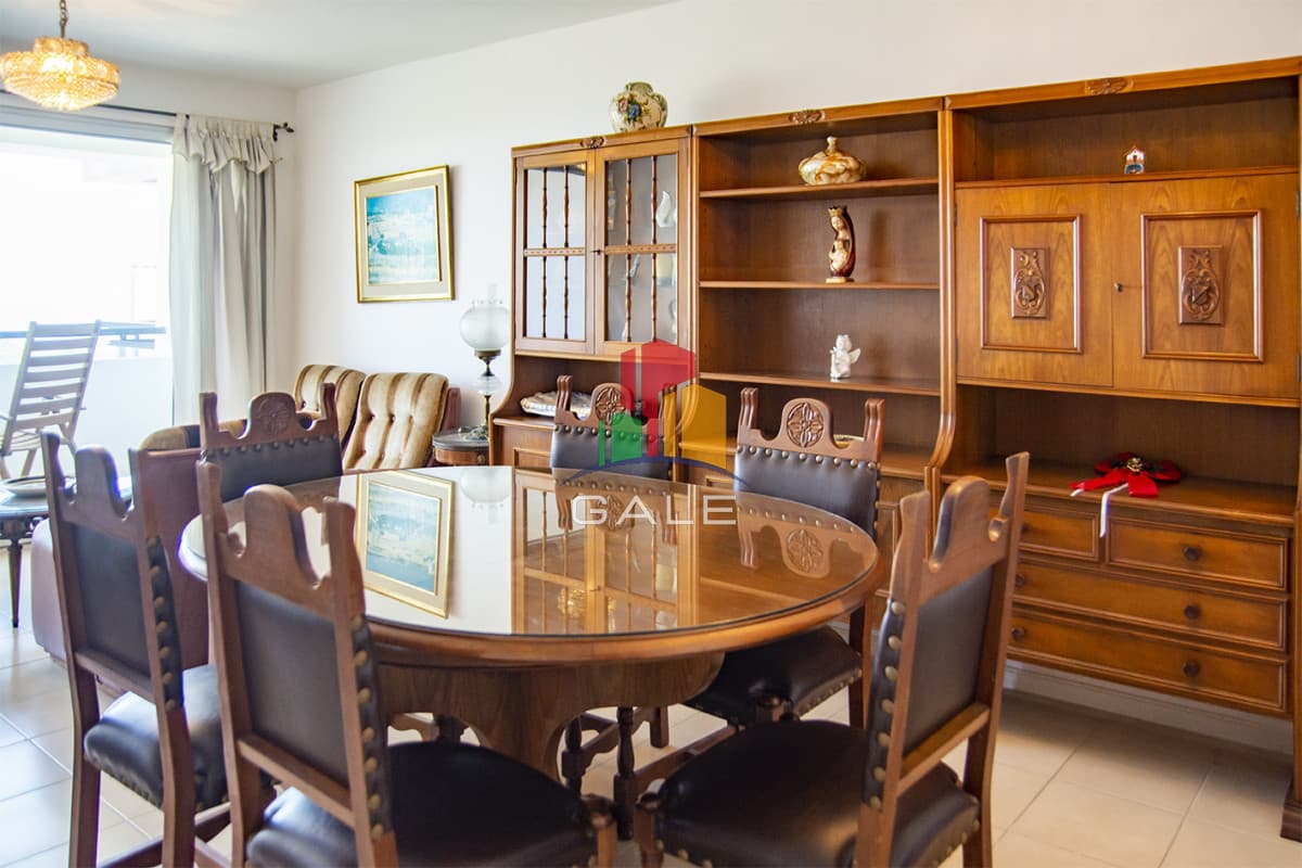Gale Propiedades & Escribanía Apartamento ID.4994 - Vende apto de 2 dormitorios con vista al mar en Punta del este