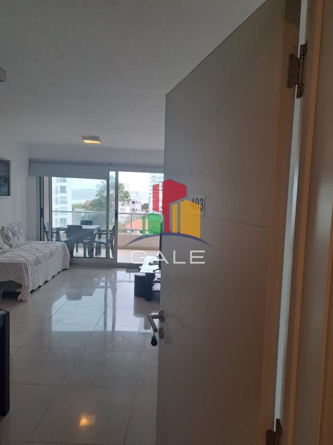 Gale Propiedades & Escribanía Apartamento ID.4999 - Apartamento en venta de 2 dormitorios en suite en Torre Moon,  Punta del Este