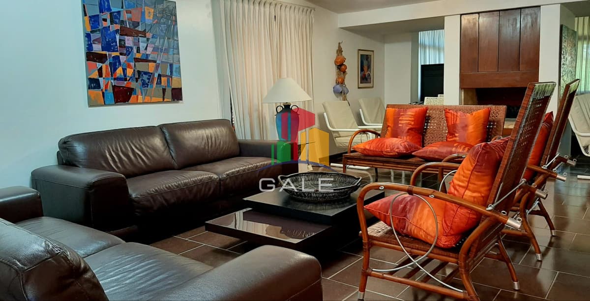 Gale Propiedades & Escribanía Casa ID.3735 - Casa de 4 dormitorios en venta en Playa Mansa, Punta del Este