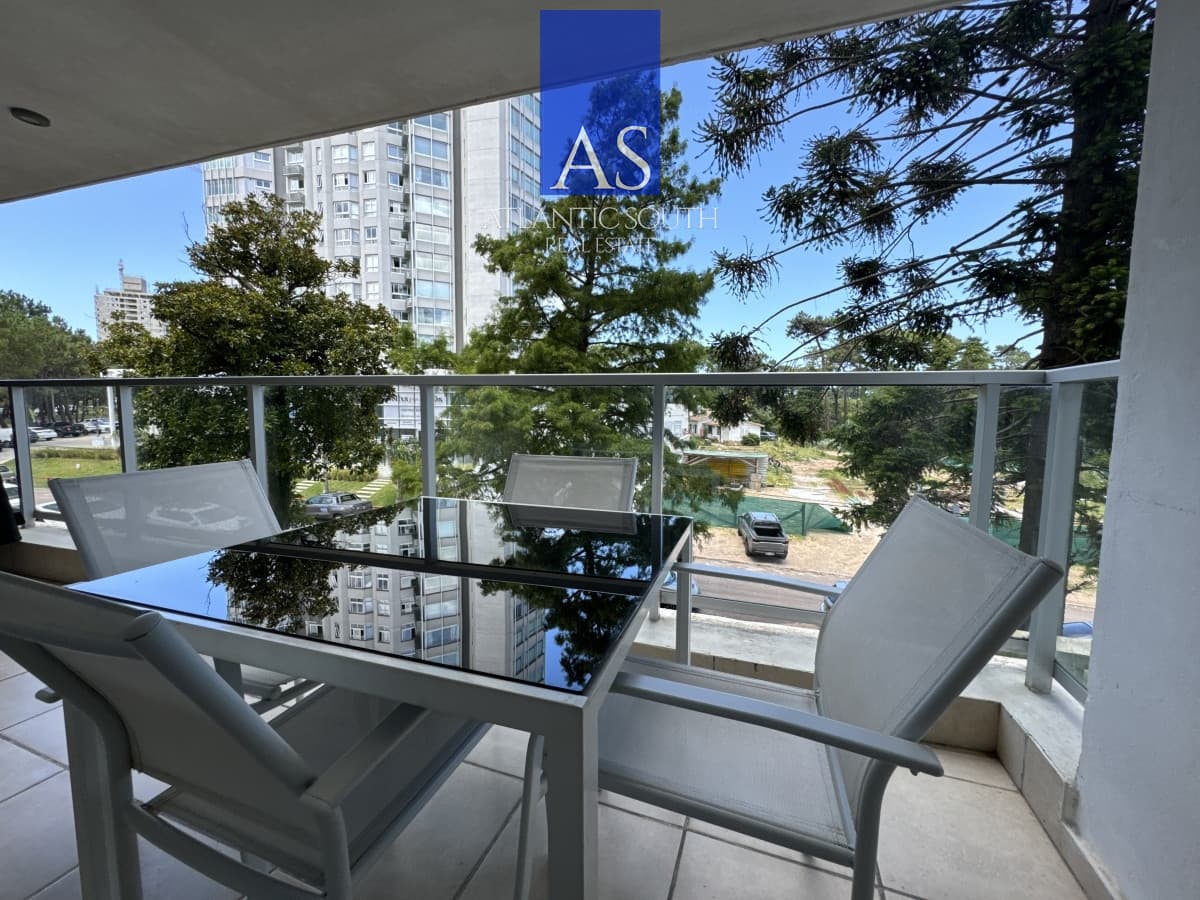 Apartamento de 3 dormitorios a 600 metros del mar en Roosevelt, Punta del Este