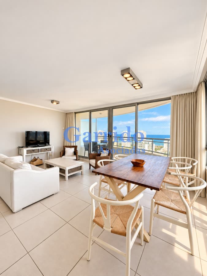 Apartamento de 2 dormitorios en Roosevelt - Punta del Este