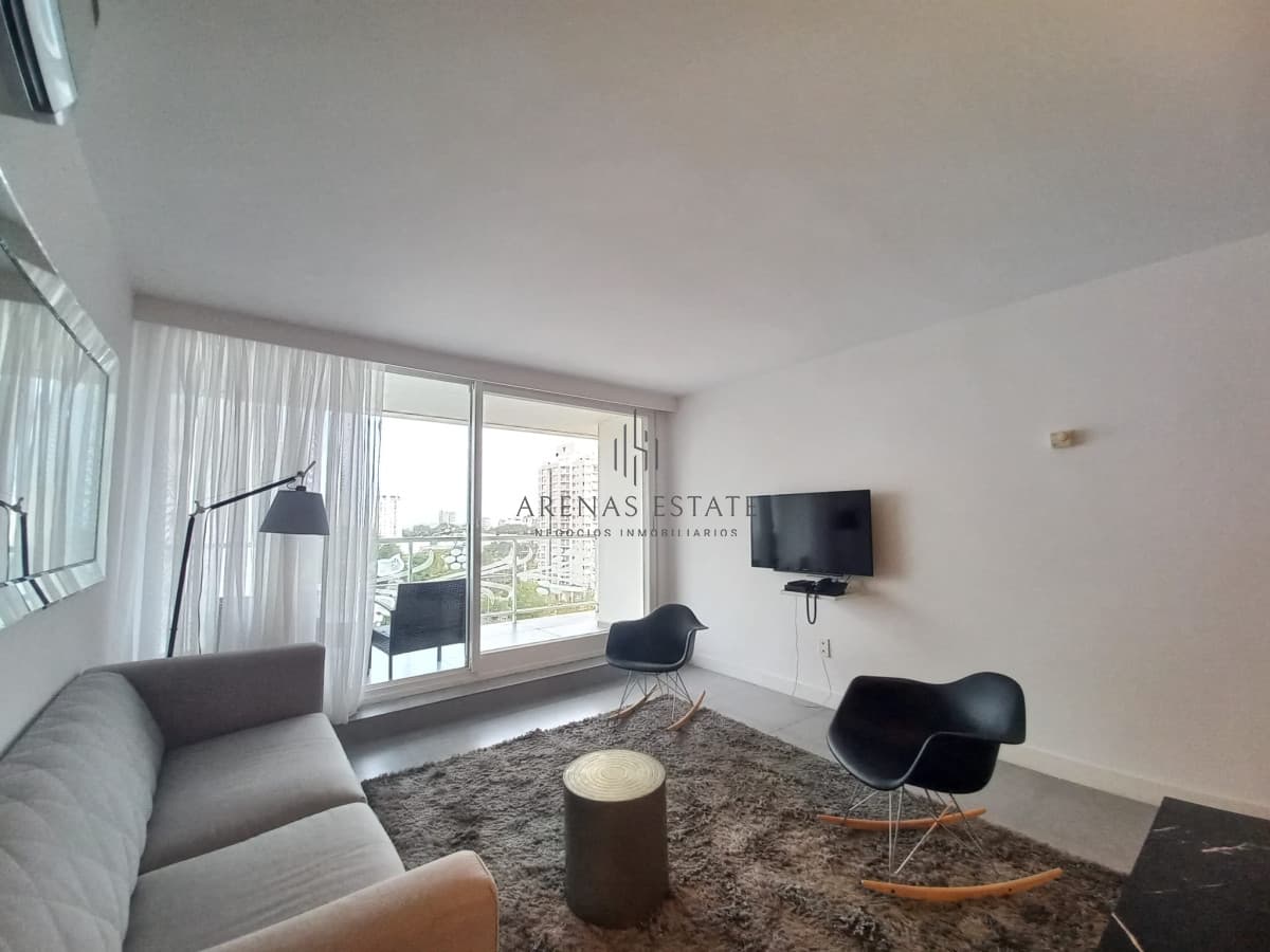 Apartamento ID.1386 - En torre con estilo unico, a pasos de Punta Shoping 1 dormitorio y medio en venta. Torre Yoo
