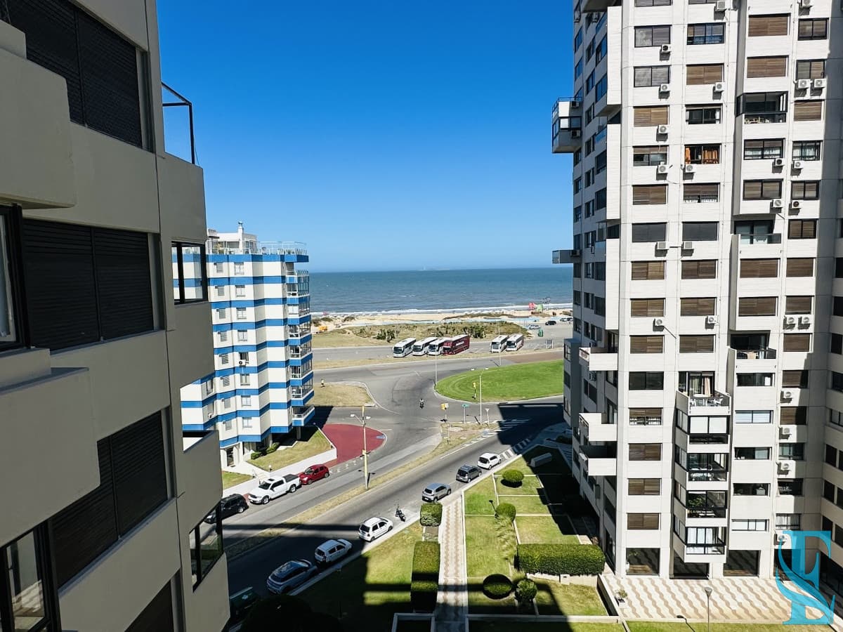 Apartamento en venta de 3 dormitorios en Playa Brava , Punta del este