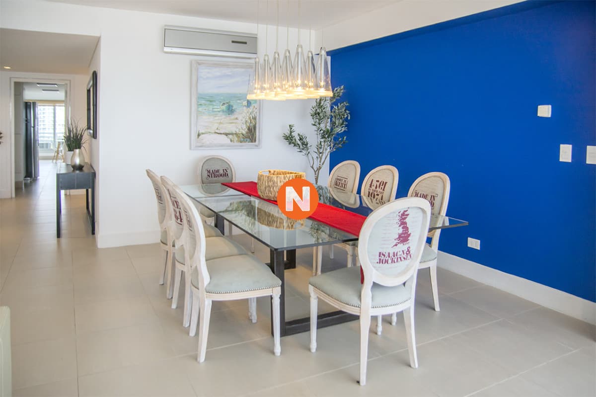 En venta apartamento de 3 dormitorios en Punta del Este